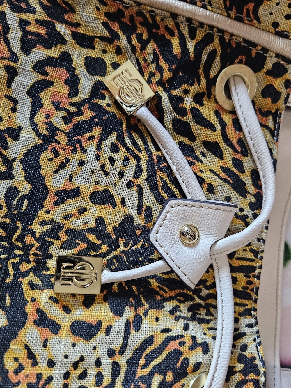 JLo Leopard-Print Drawstring Tote Bag with Cream Trim - Picture 5 of 6
